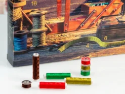 Adventskalender med Sytillbehör