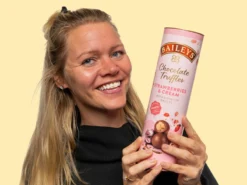 Baileys Strawberry & Cream Chokladtryfflar i Tub