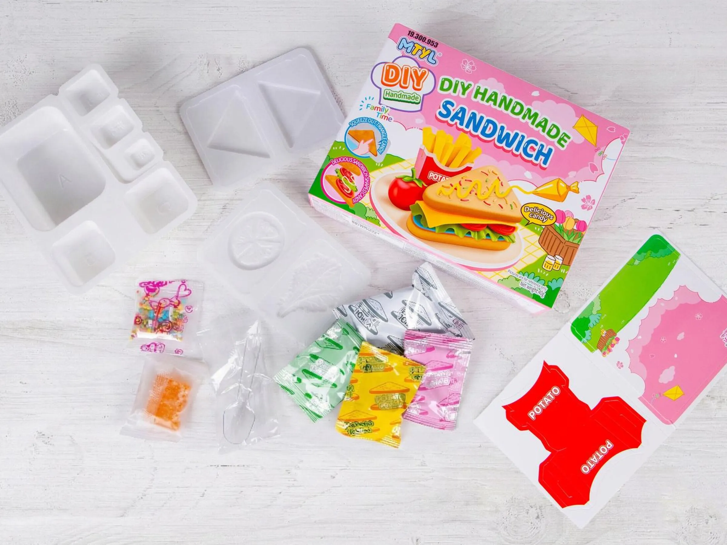 DIY Candy Sandwich