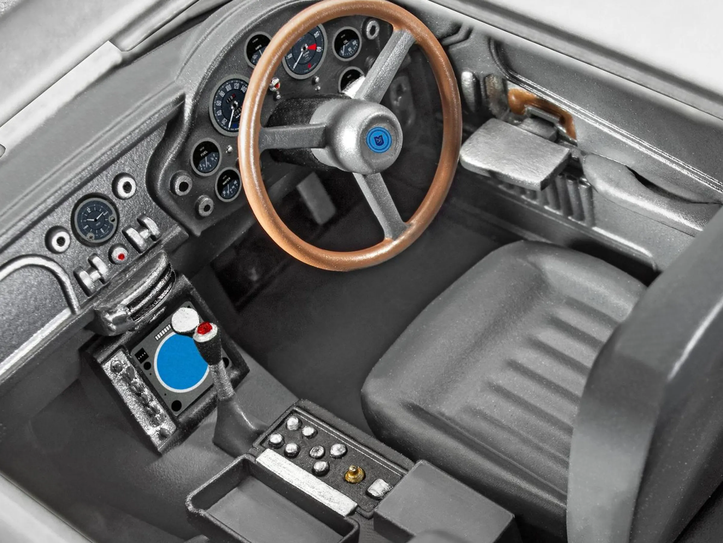 James Bond Aston Martin DB5 Adventskalender