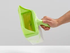Scoop Up! Kattsandsspade med Behållare