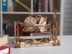 Ugears 3D-pussel i Trä - Slumpgenerator STEM Lab