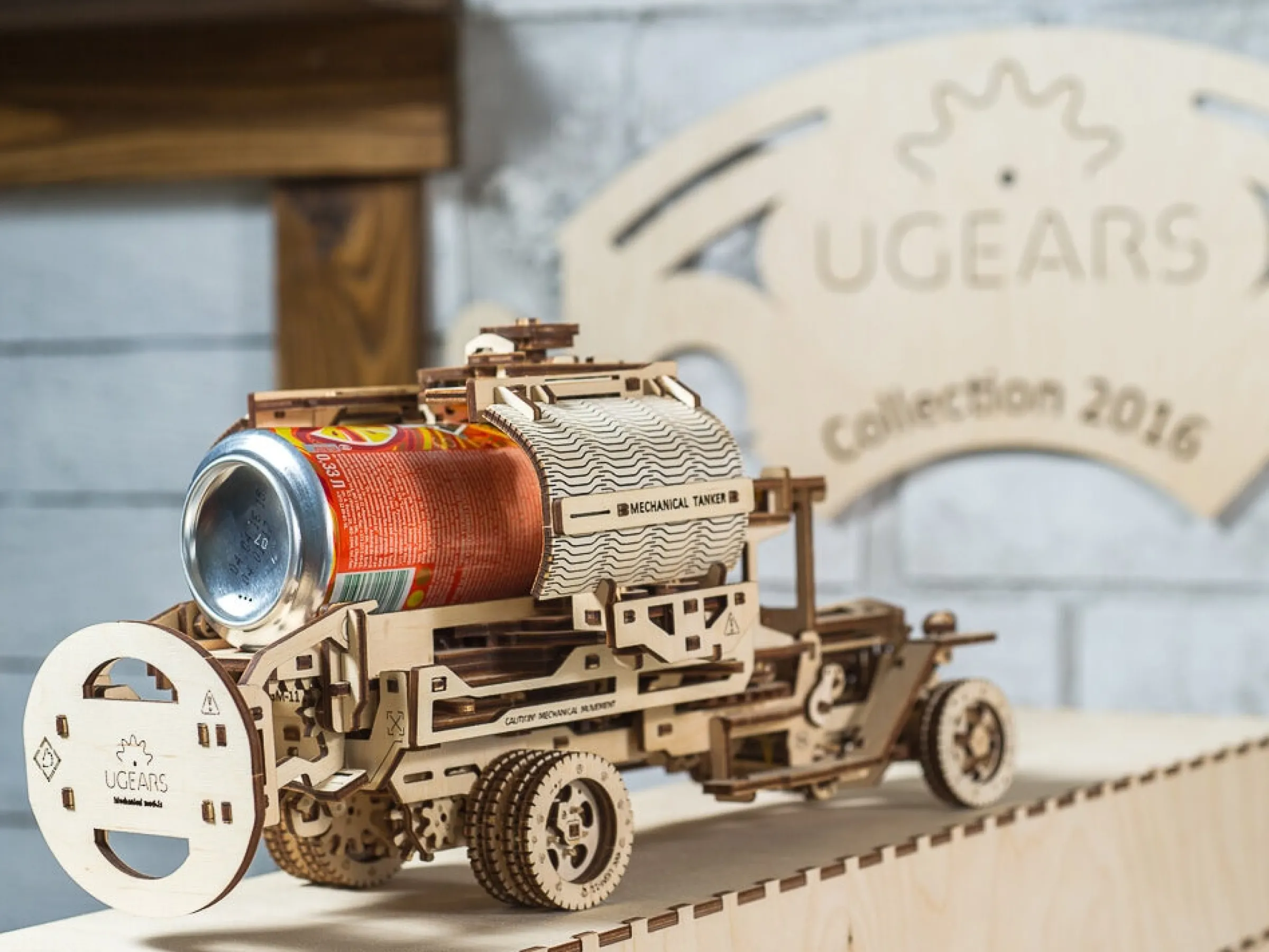 Ugears 3D-pussel i Trä - Tankbil