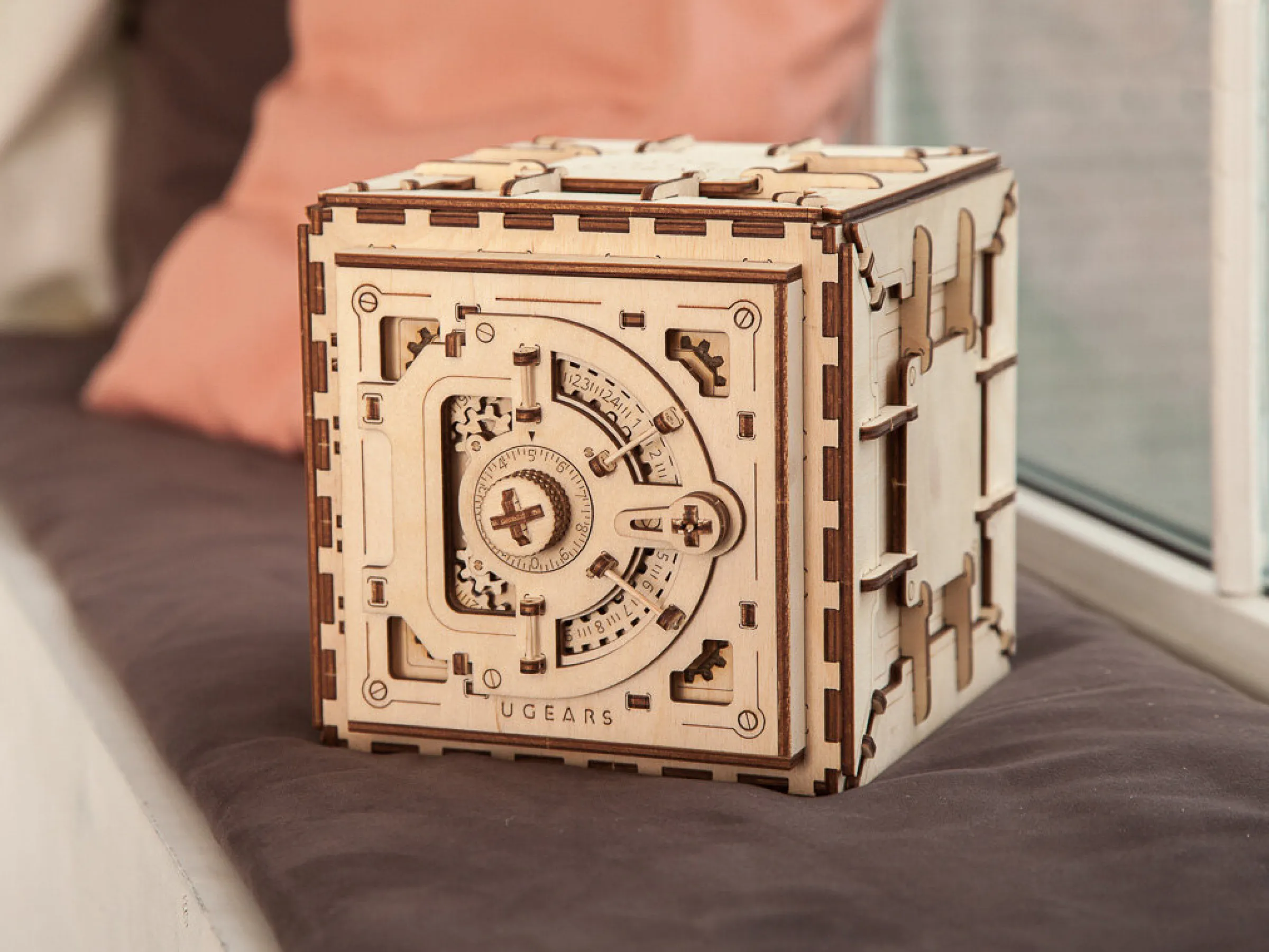 Ugears 3D Pussel Kassaskåp