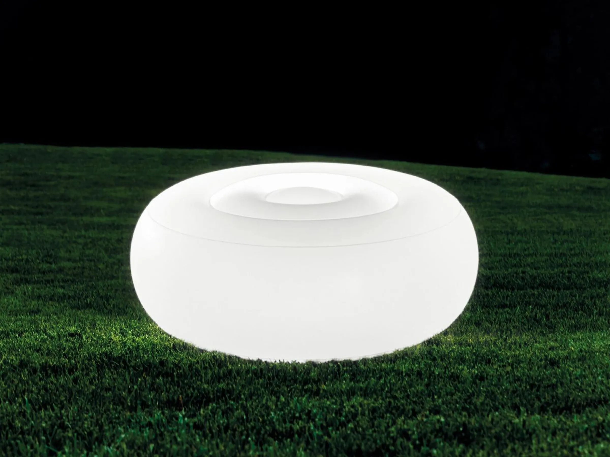 Uppblåsbar LED-sittpuff - Intex